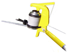 The Gotcha Sprayer Pro adaptor triggers both aerosol cans and our powder duster with an extension pole, killing wasps, wasp nests, and dusting or spraying for wasps.